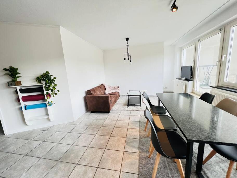 Zentrales Grosszuegiges Apartment Mit Dachterrasse! Бохум Екстериор снимка
