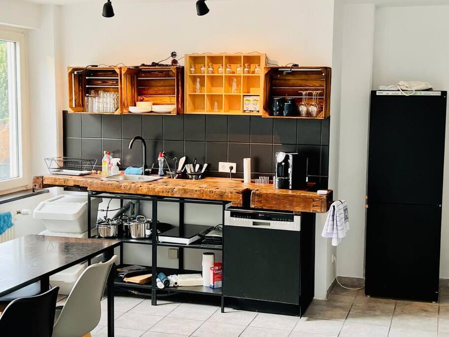 Zentrales Grosszuegiges Apartment Mit Dachterrasse! Бохум Екстериор снимка